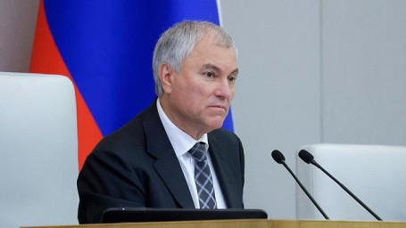 Вячеслав Володин: если в стране иностранного гражданина, желающего работать водителем в РФ, русский язык не имеет статуса — пусть сдает на права на общих основаниях