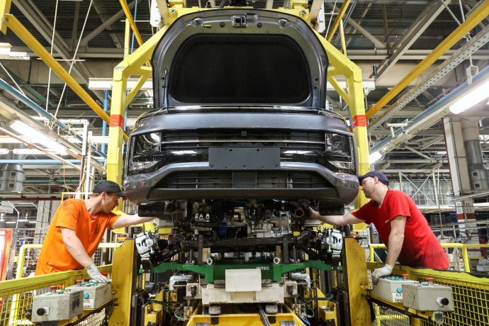 В СФ призвали усилить научно-исследовательскую и техническую работу в автопроме