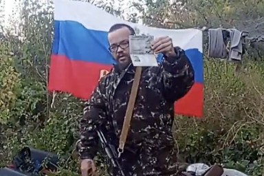 Доброволец объяснил решение не возвращаться на родину после сожжения британского паспорта