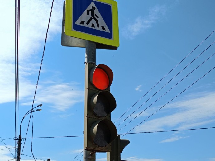 Пензенских автолюбителей предупреждают о многокилометровой пробке в Чемодановке Пензенских автолюбителей предупреждают о многокилометровой пробке в Чемодановке