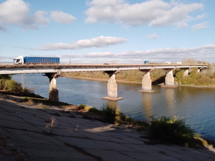 Мост через реку Большой Иргиз в Саратовской области ждет ремонт