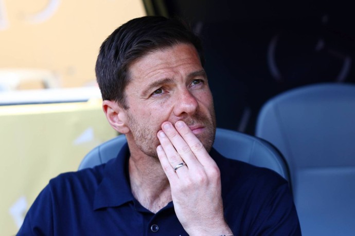 Хаби Алонсо отреагировал на реакцию Винисиуса на замену в матче против «Барселоны»