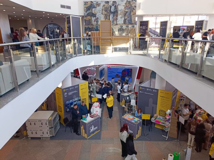 Пути интеграции науки и промышленности обсудили в рамках ярославской Недели промышленности