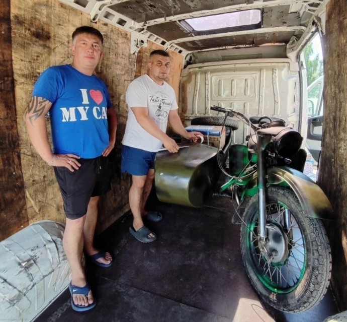 В Башкирии сельчане передали бойцам СВО мотоцикл «Урал» В Башкирии сельчане передали бойцам СВО мотоцикл «Урал»