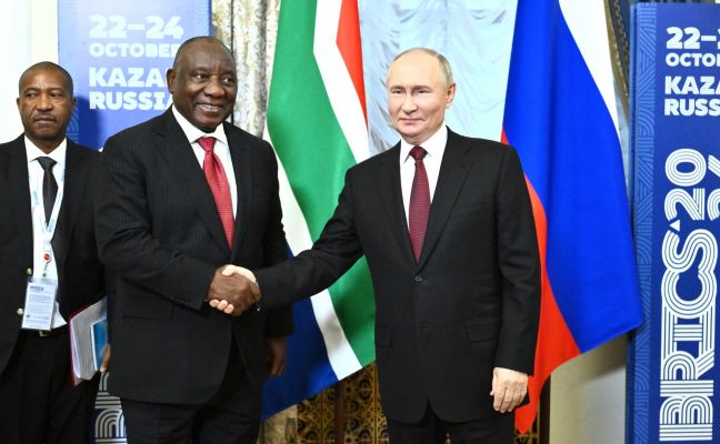 Кремль: Путин поделился с Рамапосой итогами саммита с Трампом