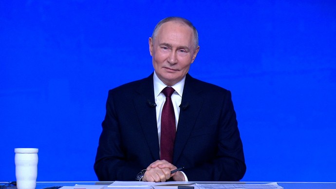 Владимир Путин заявил, что наблюдаемый космический объект не представляет угрозы для Земли Владимир Путин заявил, что наблюдаемый космический объект не представляет угрозы для Земли