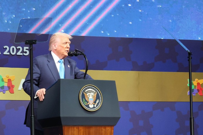 Дональд Трамп заявил о переговорах с Москвой по ядерному разоружению Дональд Трамп заявил о переговорах с Москвой по ядерному разоружению