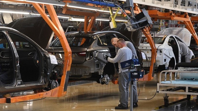 «АвтоВАЗ» сохранит четырёхдневную рабочую неделю до конца года