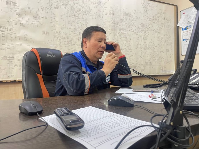 В Якутске водитель самосвала оставил без света жителей по Покровскому тракту В Якутске водитель самосвала оставил без света жителей по Покровскому тракту