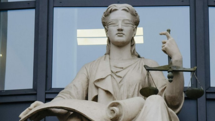 Жителя Ленобласти, обвиняемого в попытке убийства сына, отправили в СИЗО Жителя Ленобласти, обвиняемого в попытке убийства сына, отправили в СИЗО