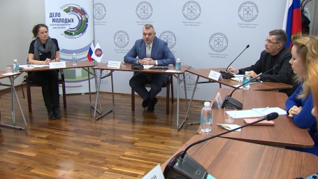 Петербургская молодежь готовится к предстоящим выборам в Законодательное Собрание