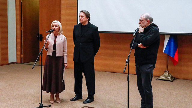 Комитет по культуре показал в Государственной Думе фильм «Август» Комитет по культуре показал в Государственной Думе фильм «Август»