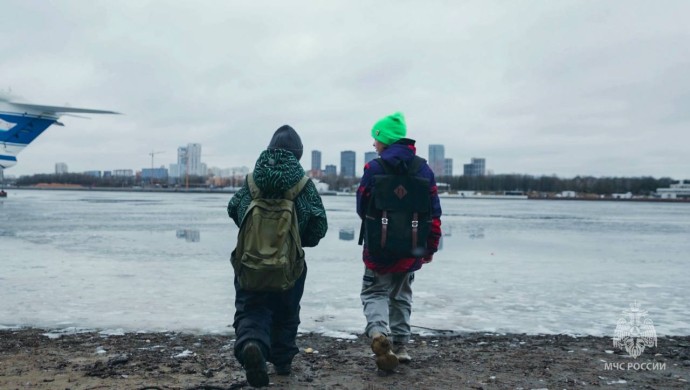 В МЧС по Якутии предупредили об опасностях тонкого льда