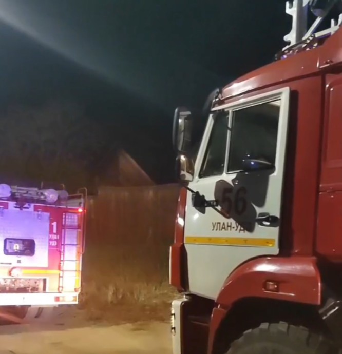 Ночью в Улан-Удэ из-за печи сгорел дом Ночью в Улан-Удэ из-за печи сгорел дом