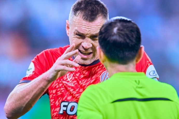 Дзюба назвал абсурдным удаление игрока "Акрона" в матче с "Зенитом": "Локоть даже не согнут"