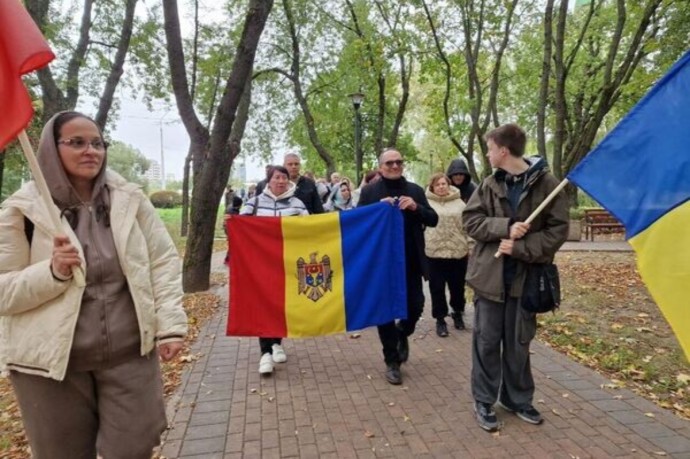 «Вышвырнуть» Санду и ее «секту». У Молдавии появился шанс на новую жизнь после парламентских выборов