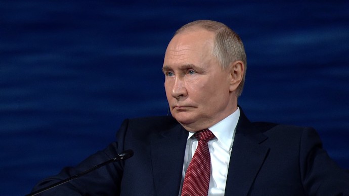 Владимир Путин назвал заразительным примером поддержку культуры главами регионов