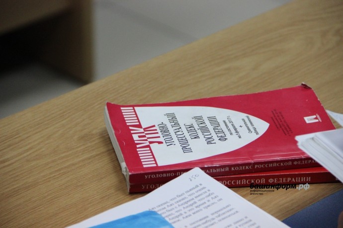 Уфимец избил лопатой расклейщика объявлений Уфимец избил лопатой расклейщика объявлений