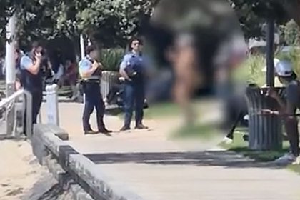 Задержан голый пенсионер на велосипеде