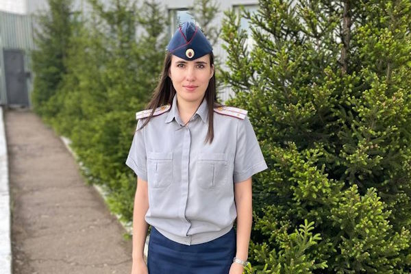 В Улан-Удэ сотрудница УФСИН помогла пострадавшей в ДТП