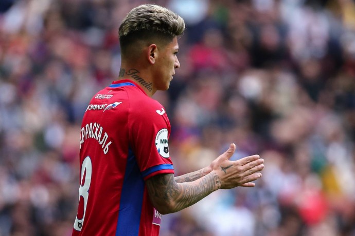 Гол Карраскаля принёс «Фламенго» победу над «Расингом» в первом полуфинальном матче Кубка Либертадорес