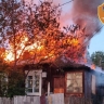 В райцентре в Бурятии по неизвестным причинам вспыхнул дом