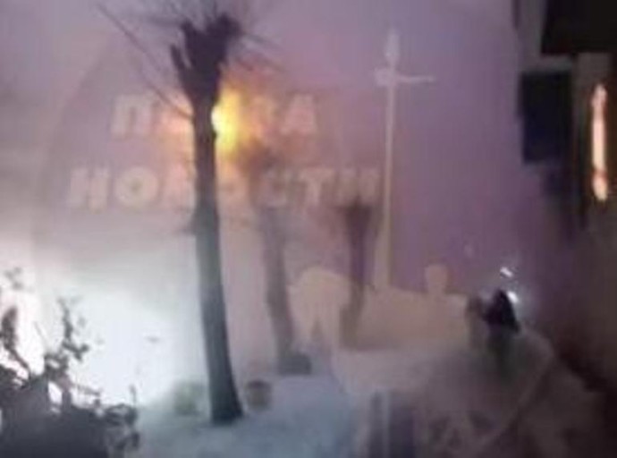 Очевидцы сообщают о крупной коммунальной аварии в районе пензенского автовокзала Очевидцы сообщают о крупной коммунальной аварии в районе пензенского автовокзала