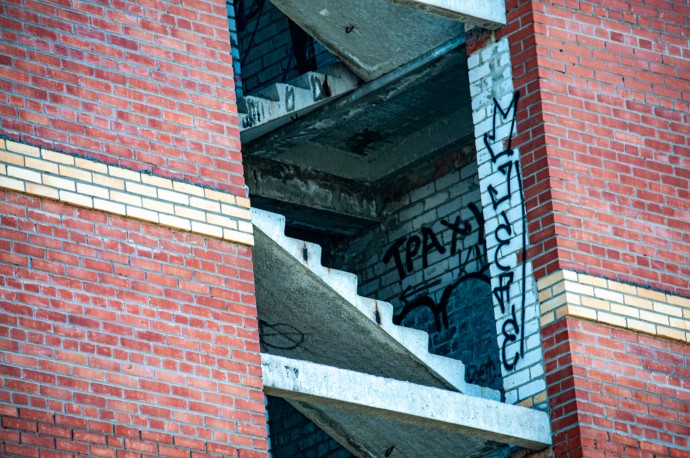 Матвиенко призвала быстрее искать бесхозному имуществу новых владельцев