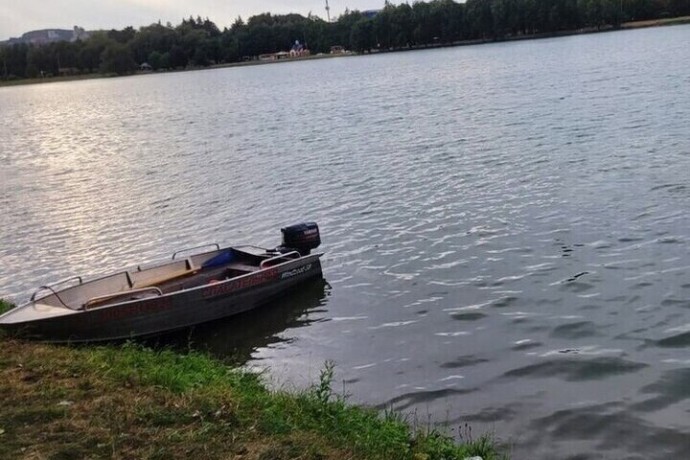 В Ессентуках проверят причину гибели рыбы в озере В Ессентуках проверят причину гибели рыбы в озере