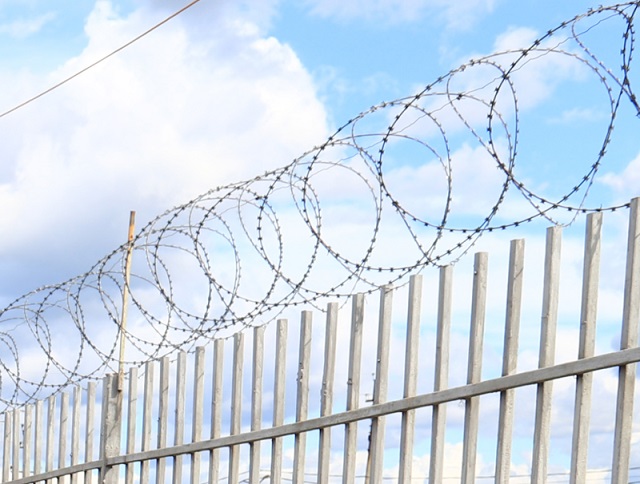 Избивший отца житель Атюрьевского района проведет в колонии полтора года