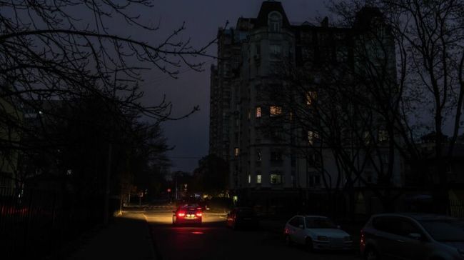 Легче сказать, когда есть свет: у отключений на Украине не оказалось предела