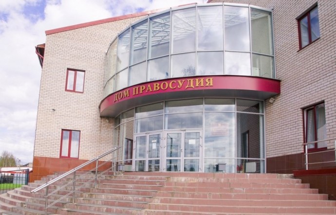 Уроженец Хвойной поссорился с подругой и отправил знакомому интимное видео с ней