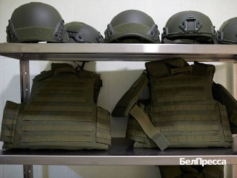 Вячеслав Гладков поручил купить сотрудникам белгородского магазина бронежилеты и каски