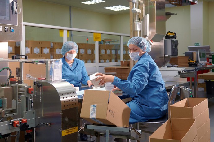 В СФ призвали ускорить вывод на рынок новых российских лекарств