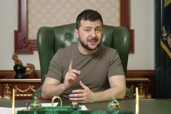 Полный профан в военном деле: Зеленский перешел на какой-то склочный язык — Колесник