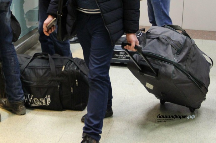 Жителя Нижнего Новгорода вернули домой после трех лет в украинском плену Жителя Нижнего Новгорода вернули домой после трех лет в украинском плену