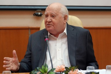В Германии обвинили Горбачева в наивности перед НАТО