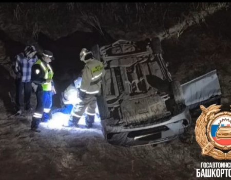 В Башкирии на трассе опрокинулся «Хендай Солярис»: водитель погиб