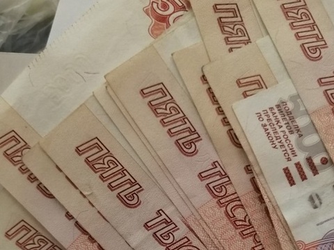 В Саранске мошенники обманули стажера банка, лишив его почти миллиона рублей