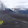 Огонь перекинулся из-за ветра: четыре дома сгорело во время пожара в Костромской области