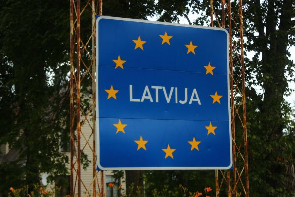 Латвия ужесточила правила въезда для граждан России и Белоруссии