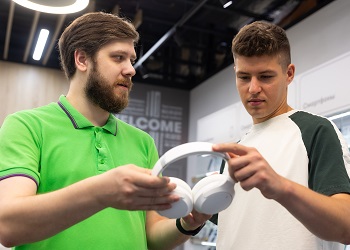 Амурчане в 4 раза чаще стали покупать ретромодели наушников