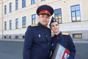 Семья в погонах: история любви и служения Закону Семья в погонах: история любви и служения Закону