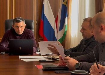 Содержание объектов ЖКХ обсудили на совещании под руководством мэра Благовещенска