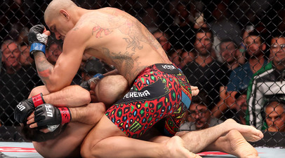 Ужасный конец: Перейра уничтожил Анкалаева за 80 секунд и отобрал у него пояс UFC