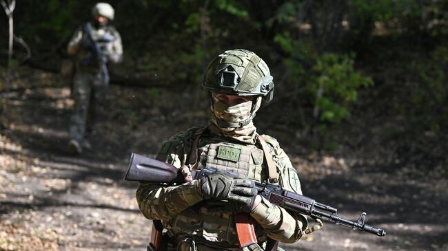 ВС России уничтожили автомобиль и робототехнический комплекс ВСУ в ДНР