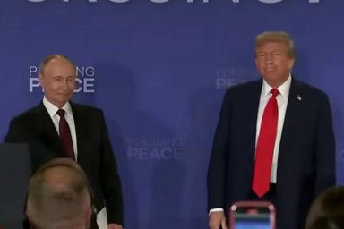 В Москве объяснили, что помешало Путину и Трампу заключить сделку
