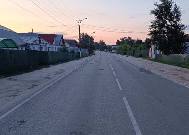 В Ельниках 15-летний юноша опрокинулся на мопеде вместе с пассажиром