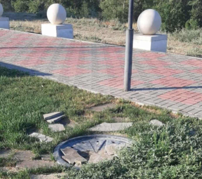 Астраханские вандалы разрушили фонтан