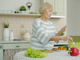 По мере старения мышечная масса снижается естественным способом — диетолог